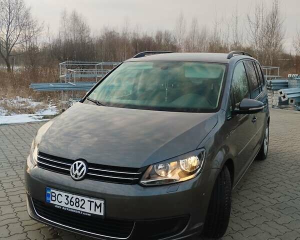 Сірий Фольксваген Туран, об'ємом двигуна 1.97 л та пробігом 270 тис. км за 11300 $, фото 1 на Automoto.ua