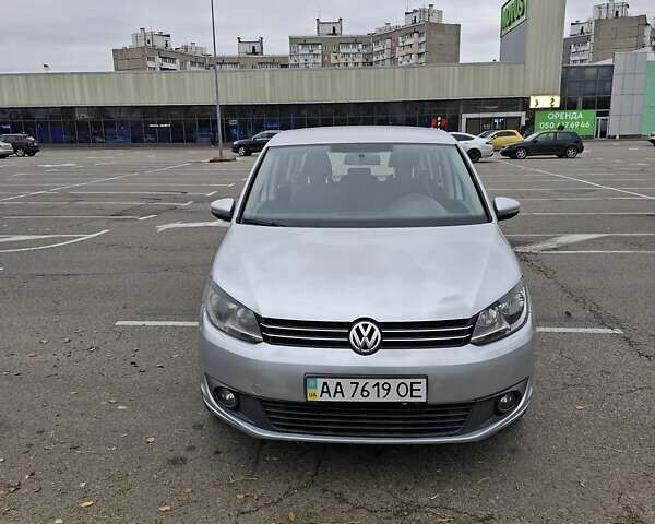 Серый Фольксваген Туран, объемом двигателя 1.39 л и пробегом 274 тыс. км за 7950 $, фото 1 на Automoto.ua