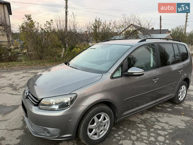 Серый Фольксваген Туран, объемом двигателя 1.4 л и пробегом 286 тыс. км за 8500 $, фото 1 на Automoto.ua