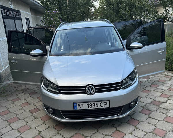 Серый Фольксваген Туран, объемом двигателя 1.97 л и пробегом 187 тыс. км за 10500 $, фото 1 на Automoto.ua