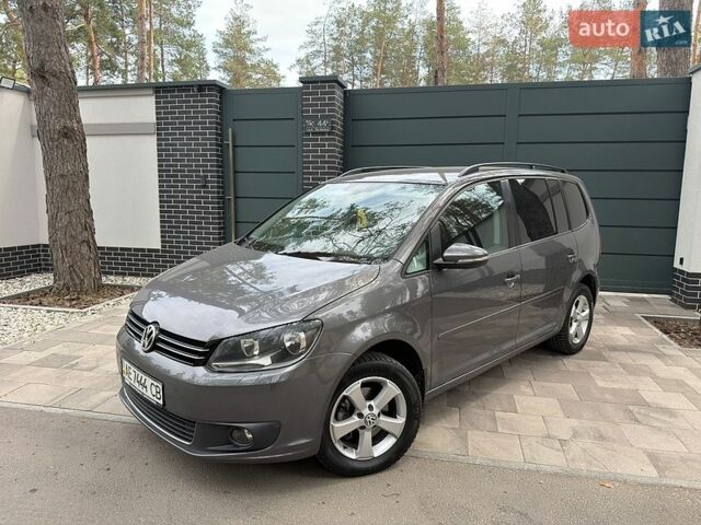 Серый Фольксваген Туран, объемом двигателя 1.39 л и пробегом 165 тыс. км за 8490 $, фото 1 на Automoto.ua