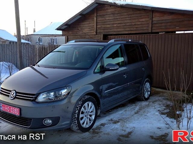 Сірий Фольксваген Туран, об'ємом двигуна 1.4 л та пробігом 19000 тис. км за 11600 $, фото 1 на Automoto.ua