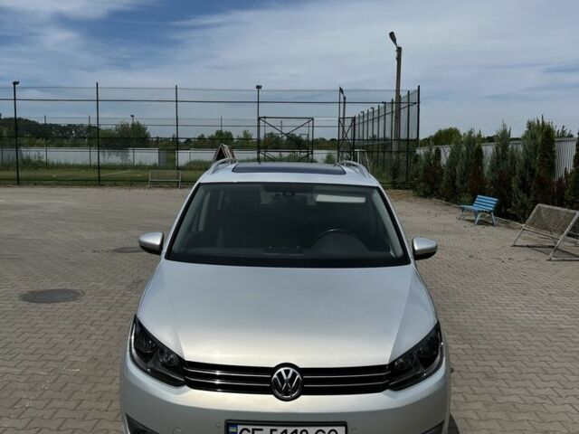 Серый Фольксваген Туран, объемом двигателя 1.6 л и пробегом 246 тыс. км за 9500 $, фото 1 на Automoto.ua