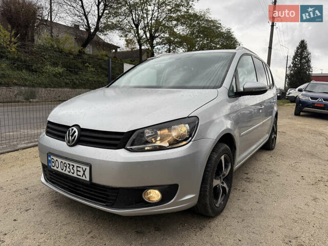 Серый Фольксваген Туран, объемом двигателя 1.4 л и пробегом 300 тыс. км за 7000 $, фото 1 на Automoto.ua