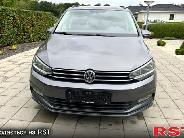 Серый Фольксваген Туран, объемом двигателя 1.9 л и пробегом 154 тыс. км за 3900 $, фото 1 на Automoto.ua