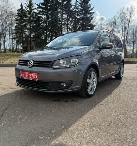 Сірий Фольксваген Туран, об'ємом двигуна 1.6 л та пробігом 228 тис. км за 10999 $, фото 1 на Automoto.ua