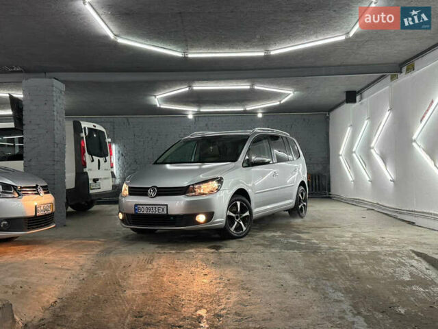 Серый Фольксваген Туран, объемом двигателя 1.4 л и пробегом 308 тыс. км за 6150 $, фото 1 на Automoto.ua