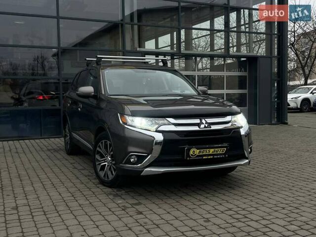 Серый Фольксваген Туран, объемом двигателя 1.39 л и пробегом 224 тыс. км за 7500 $, фото 1 на Automoto.ua