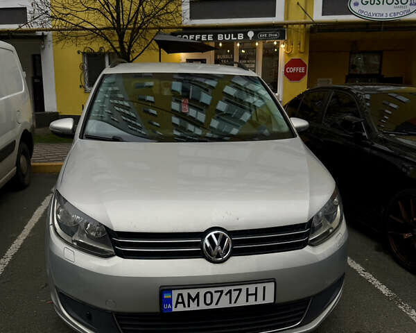 Сірий Фольксваген Туран, об'ємом двигуна 1.39 л та пробігом 227 тис. км за 10500 $, фото 1 на Automoto.ua