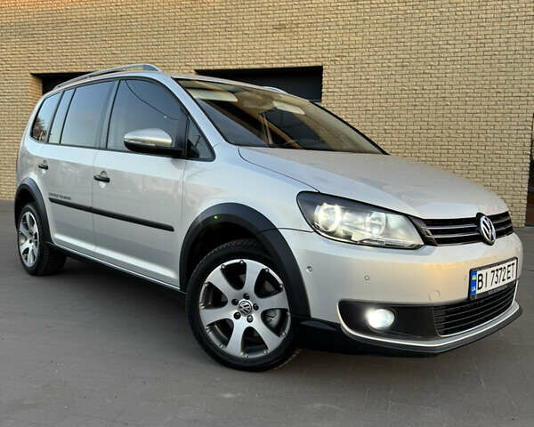 Сірий Фольксваген Туран, об'ємом двигуна 2 л та пробігом 346 тис. км за 12800 $, фото 1 на Automoto.ua