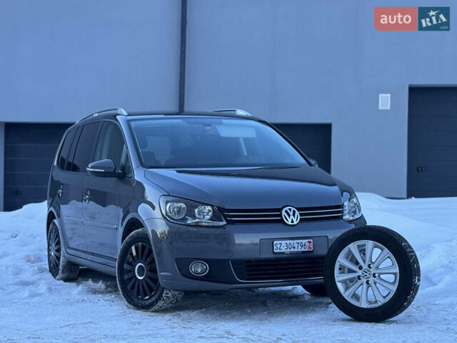 Сірий Фольксваген Туран, об'ємом двигуна 1.4 л та пробігом 218 тис. км за 8900 $, фото 1 на Automoto.ua