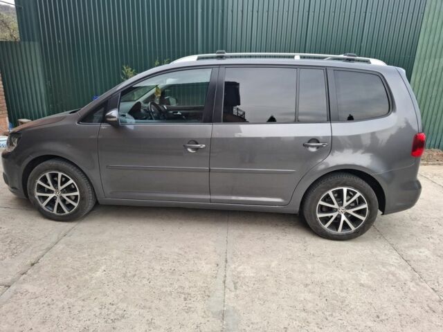 Сірий Фольксваген Туран, об'ємом двигуна 1.6 л та пробігом 184 тис. км за 10250 $, фото 1 на Automoto.ua