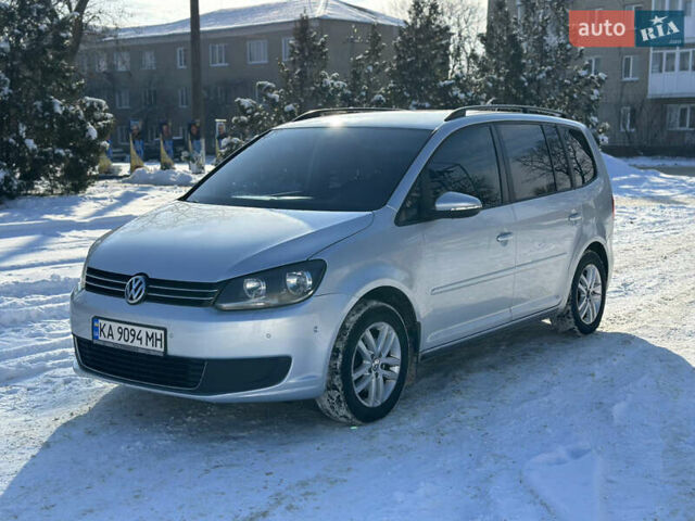 Серый Фольксваген Туран, объемом двигателя 1.39 л и пробегом 273 тыс. км за 7400 $, фото 1 на Automoto.ua