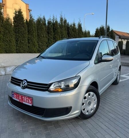 Серый Фольксваген Туран, объемом двигателя 1.6 л и пробегом 186 тыс. км за 11550 $, фото 1 на Automoto.ua