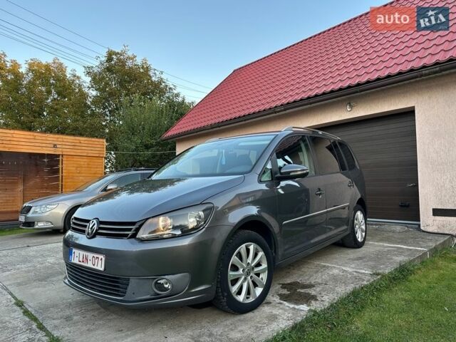 Серый Фольксваген Туран, объемом двигателя 1.6 л и пробегом 232 тыс. км за 10990 $, фото 1 на Automoto.ua
