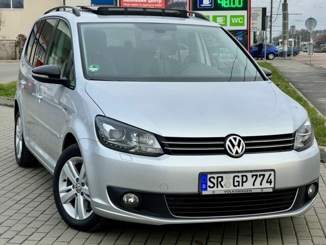 Серый Фольксваген Туран, объемом двигателя 2 л и пробегом 163 тыс. км за 14499 $, фото 1 на Automoto.ua