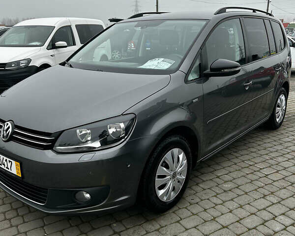 Сірий Фольксваген Туран, об'ємом двигуна 1.6 л та пробігом 217 тис. км за 11600 $, фото 1 на Automoto.ua