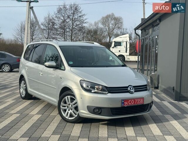 Сірий Фольксваген Туран, об'ємом двигуна 1.6 л та пробігом 250 тис. км за 11800 $, фото 1 на Automoto.ua