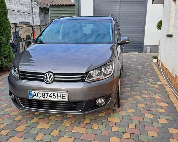 Сірий Фольксваген Туран, об'ємом двигуна 1.6 л та пробігом 244 тис. км за 11400 $, фото 1 на Automoto.ua