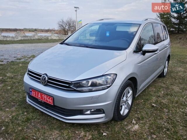 Сірий Фольксваген Туран, об'ємом двигуна 1.97 л та пробігом 242 тис. км за 15950 $, фото 1 на Automoto.ua