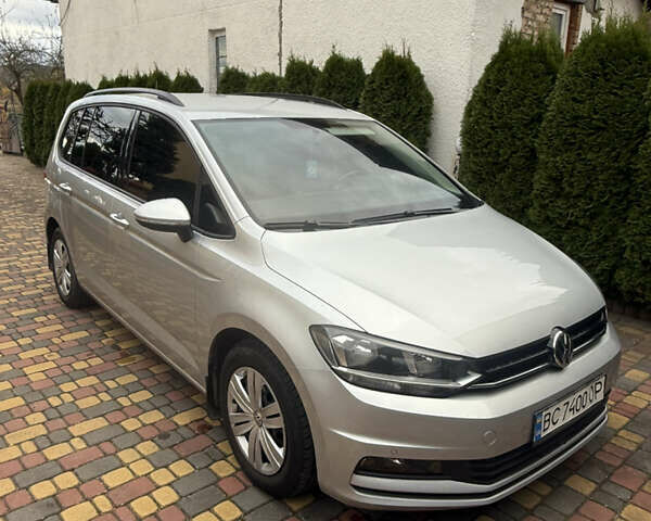 Серый Фольксваген Туран, объемом двигателя 1.6 л и пробегом 174 тыс. км за 14800 $, фото 1 на Automoto.ua