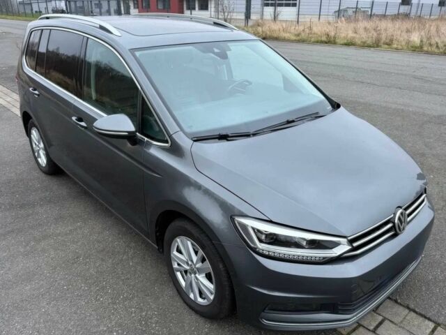 Сірий Фольксваген Туран, об'ємом двигуна 1.5 л та пробігом 36 тис. км за 7300 $, фото 1 на Automoto.ua