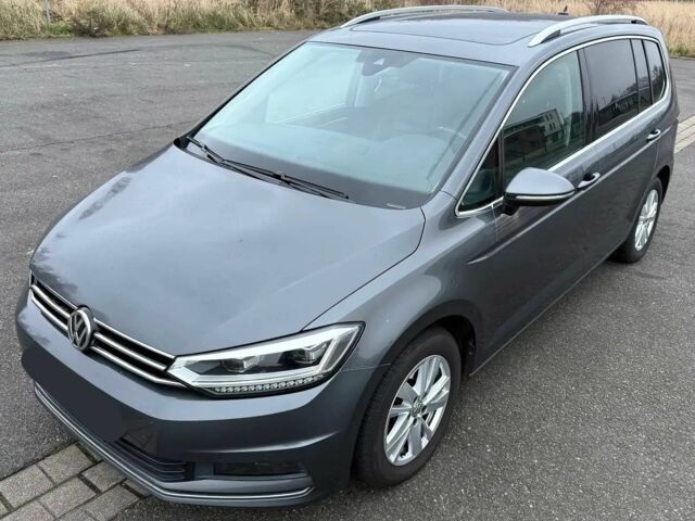 Серый Фольксваген Туран, объемом двигателя 1.5 л и пробегом 37 тыс. км за 7300 $, фото 1 на Automoto.ua