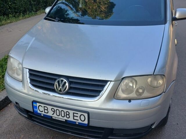 Серый Фольксваген Туран, объемом двигателя 1.9 л и пробегом 420 тыс. км за 4700 $, фото 1 на Automoto.ua