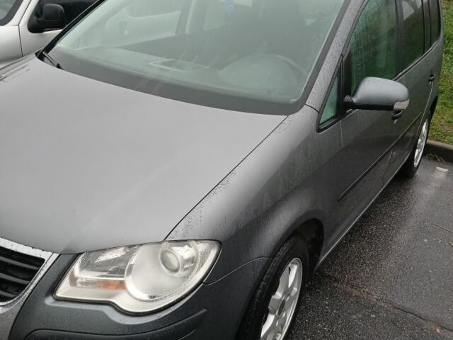 Сірий Фольксваген Туран, об'ємом двигуна 1.4 л та пробігом 295 тис. км за 5750 $, фото 1 на Automoto.ua