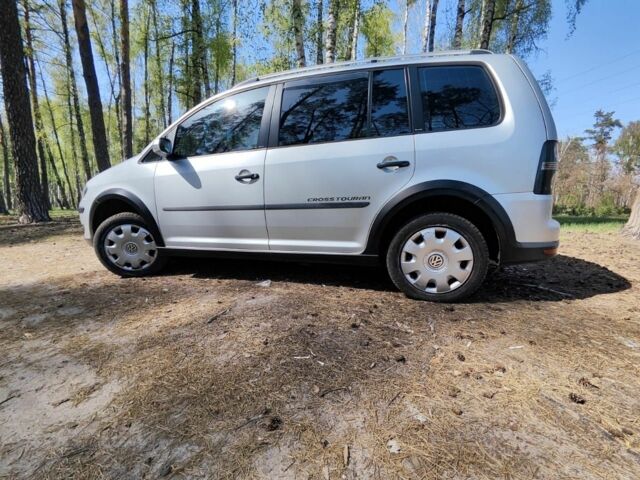 Сірий Фольксваген Туран, об'ємом двигуна 1.4 л та пробігом 228 тис. км за 6200 $, фото 1 на Automoto.ua