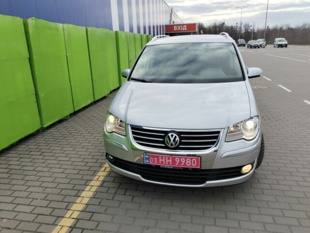 Сірий Фольксваген Туран, об'ємом двигуна 1 л та пробігом 219 тис. км за 7500 $, фото 1 на Automoto.ua