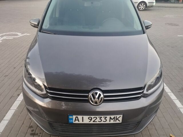 Серый Фольксваген Туран, объемом двигателя 1.6 л и пробегом 197 тыс. км за 9300 $, фото 1 на Automoto.ua