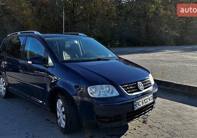 Синій Фольксваген Туран, об'ємом двигуна 1.9 л та пробігом 470 тис. км за 4900 $, фото 1 на Automoto.ua