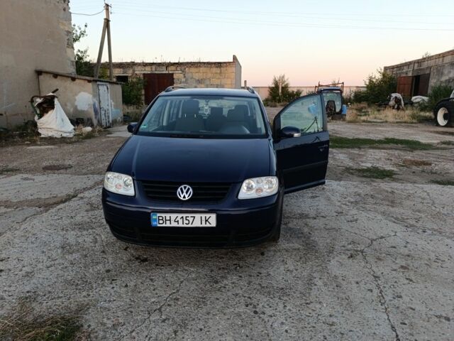 Синий Фольксваген Туран, объемом двигателя 1.9 л и пробегом 440 тыс. км за 4300 $, фото 1 на Automoto.ua