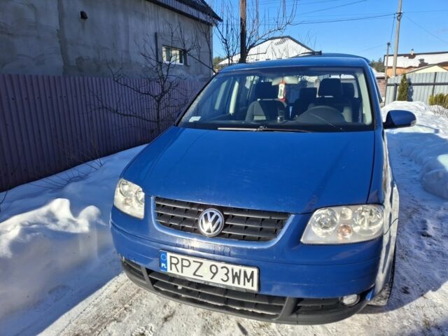 Синий Фольксваген Туран, объемом двигателя 1.9 л и пробегом 270 тыс. км за 2700 $, фото 1 на Automoto.ua