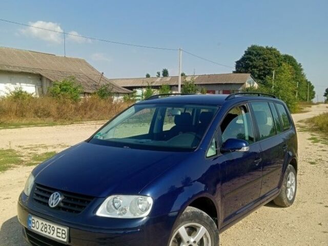 Синий Фольксваген Туран, объемом двигателя 1.6 л и пробегом 280 тыс. км за 4450 $, фото 1 на Automoto.ua