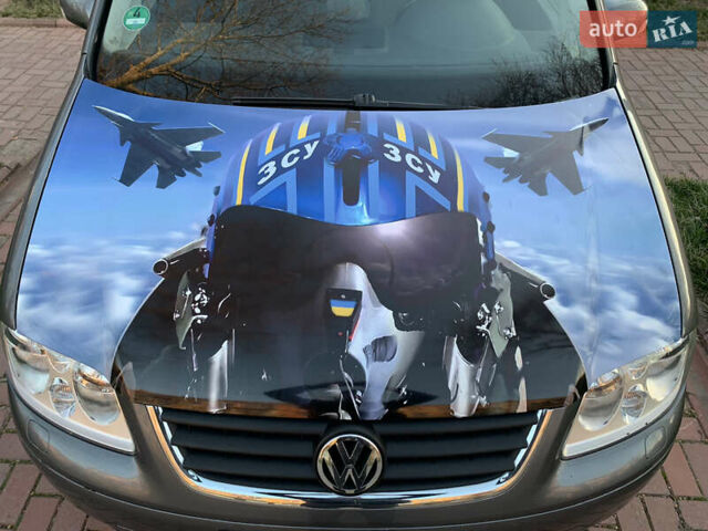 Синій Фольксваген Туран, об'ємом двигуна 1.4 л та пробігом 280 тис. км за 5000 $, фото 1 на Automoto.ua