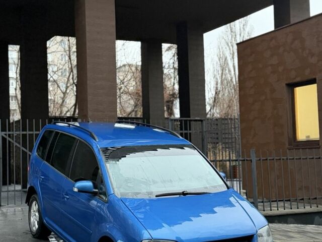 Синий Фольксваген Туран, объемом двигателя 0 л и пробегом 280 тыс. км за 1750 $, фото 1 на Automoto.ua