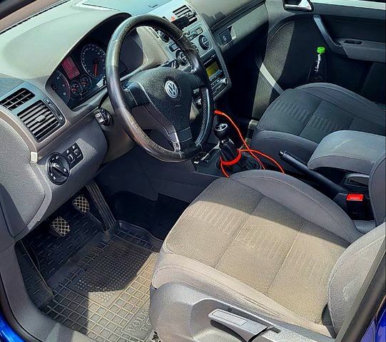 Синій Фольксваген Туран, об'ємом двигуна 1.4 л та пробігом 266 тис. км за 6200 $, фото 1 на Automoto.ua