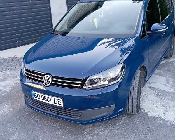 Синий Фольксваген Туран, объемом двигателя 1.6 л и пробегом 260 тыс. км за 10800 $, фото 1 на Automoto.ua