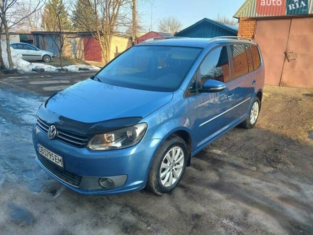 Синий Фольксваген Туран, объемом двигателя 1.6 л и пробегом 293 тыс. км за 8600 $, фото 1 на Automoto.ua