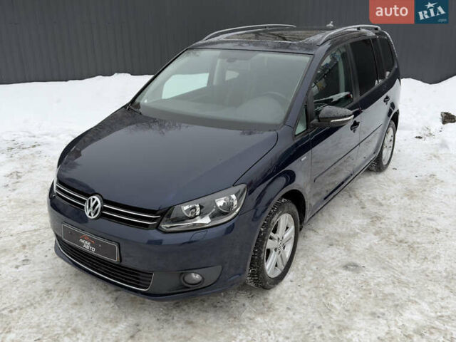 Синий Фольксваген Туран, объемом двигателя 1.6 л и пробегом 238 тыс. км за 10700 $, фото 1 на Automoto.ua