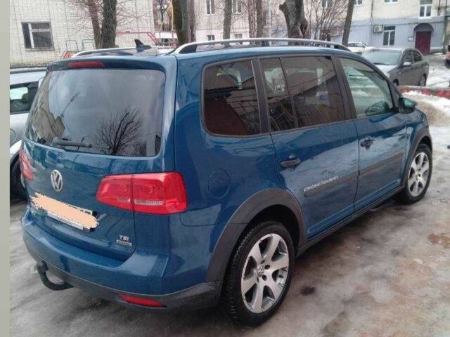 Синий Фольксваген Туран, объемом двигателя 1.4 л и пробегом 230 тыс. км за 8800 $, фото 1 на Automoto.ua