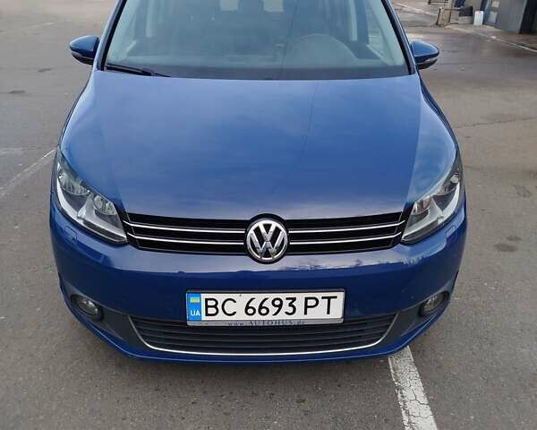 Синий Фольксваген Туран, объемом двигателя 2 л и пробегом 292 тыс. км за 11700 $, фото 1 на Automoto.ua