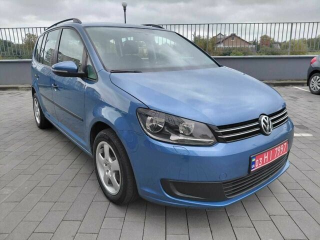 Синий Фольксваген Туран, объемом двигателя 1.6 л и пробегом 302 тыс. км за 10300 $, фото 1 на Automoto.ua