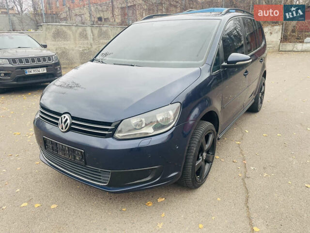Синий Фольксваген Туран, объемом двигателя 0 л и пробегом 280 тыс. км за 10999 $, фото 1 на Automoto.ua