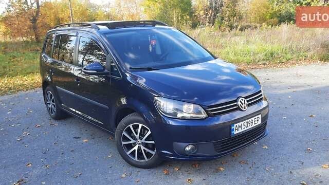 Синий Фольксваген Туран, объемом двигателя 1.6 л и пробегом 286 тыс. км за 10700 $, фото 1 на Automoto.ua