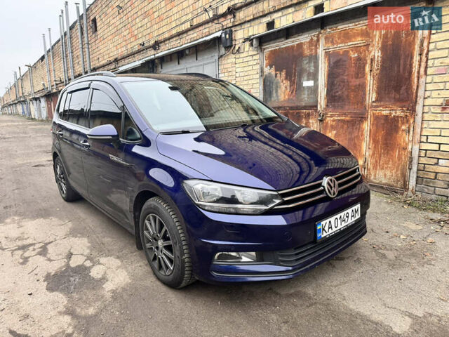 Синій Фольксваген Туран, об'ємом двигуна 1.97 л та пробігом 240 тис. км за 14800 $, фото 1 на Automoto.ua