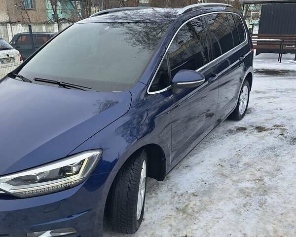 Синий Фольксваген Туран, объемом двигателя 1.97 л и пробегом 302 тыс. км за 15800 $, фото 1 на Automoto.ua