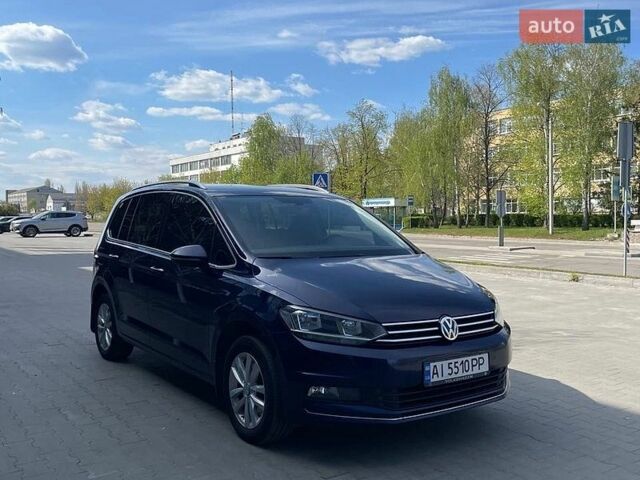 Синий Фольксваген Туран, объемом двигателя 2 л и пробегом 220 тыс. км за 18000 $, фото 1 на Automoto.ua